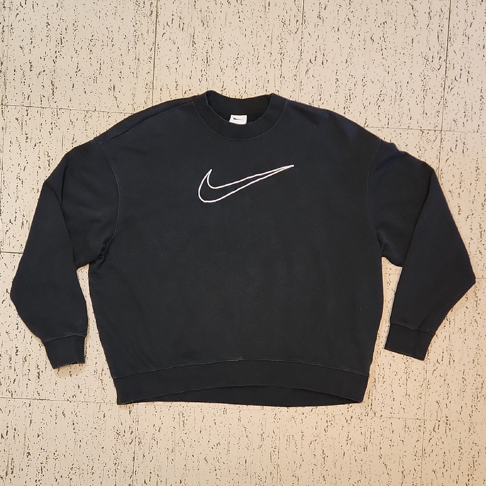 Nike Embroidered Big Center Swoosh Logo Oversized Crewneck Sweater